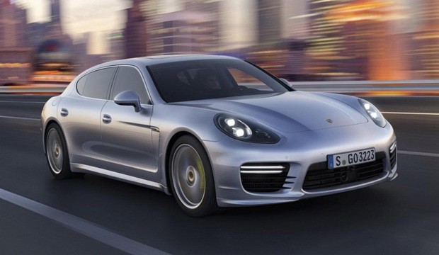 Conheça o Porsche Panamera 2014 que será lançado no próximo Salão do Automóvel